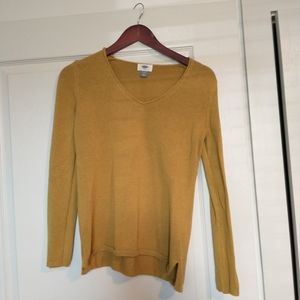 Size small, mustard sweater old Navy.